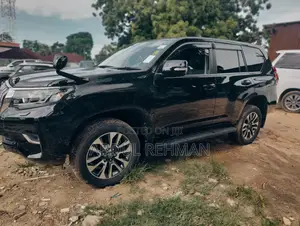 Toyota Land Cruiser Prado 2.8 2022 Black