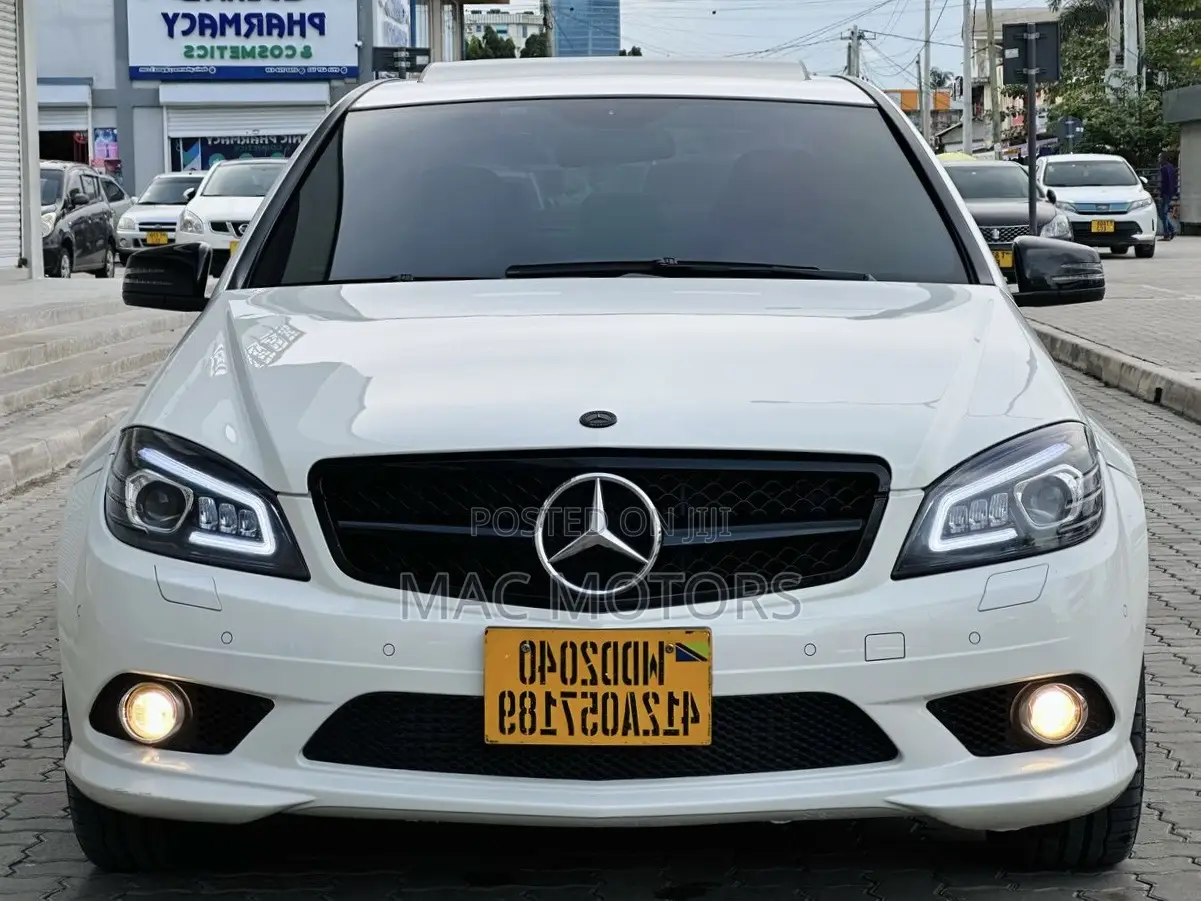 Mercedes-Benz C200 2008 White