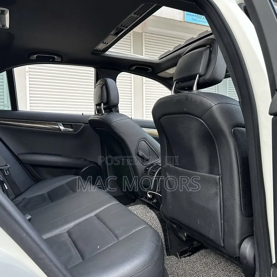 Mercedes-Benz C200 2008 White