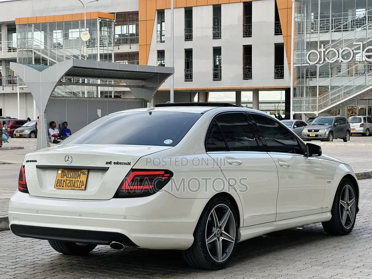 Mercedes-Benz C200 2008 White