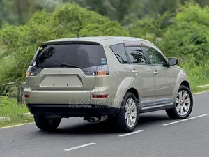 Mitsubishi Outlander 2008 Gold