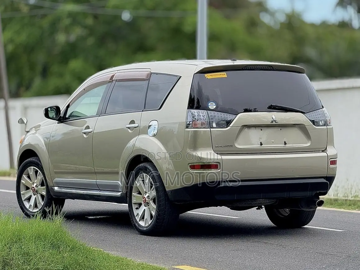 Mitsubishi Outlander 2008 Gold