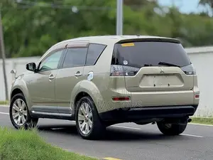 Mitsubishi Outlander 2008 Gold