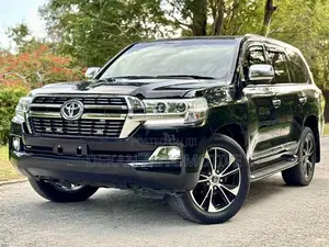 Toyota Land Cruiser 4.5 V8 VXR 2016 Black