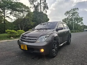 Toyota IST 2006 Gray