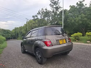 Toyota IST 2006 Gray