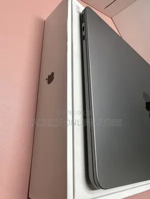 Laptop Apple MacBook Air 2022 M2 8GB Apple M2 SSD 256GB