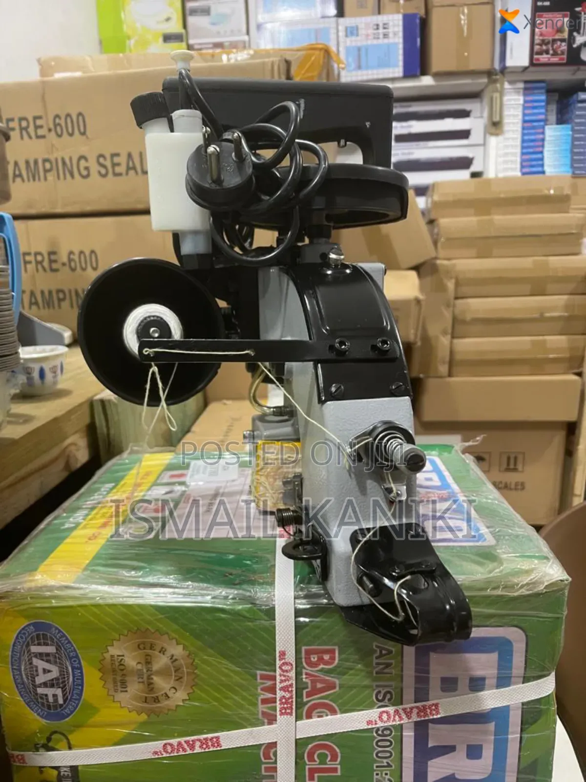 Bag Closer Bravo Machine