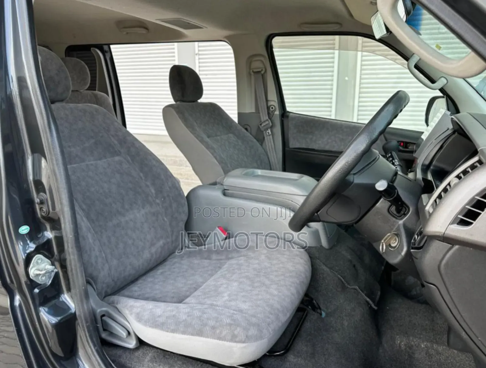 Toyota HiAce 2008