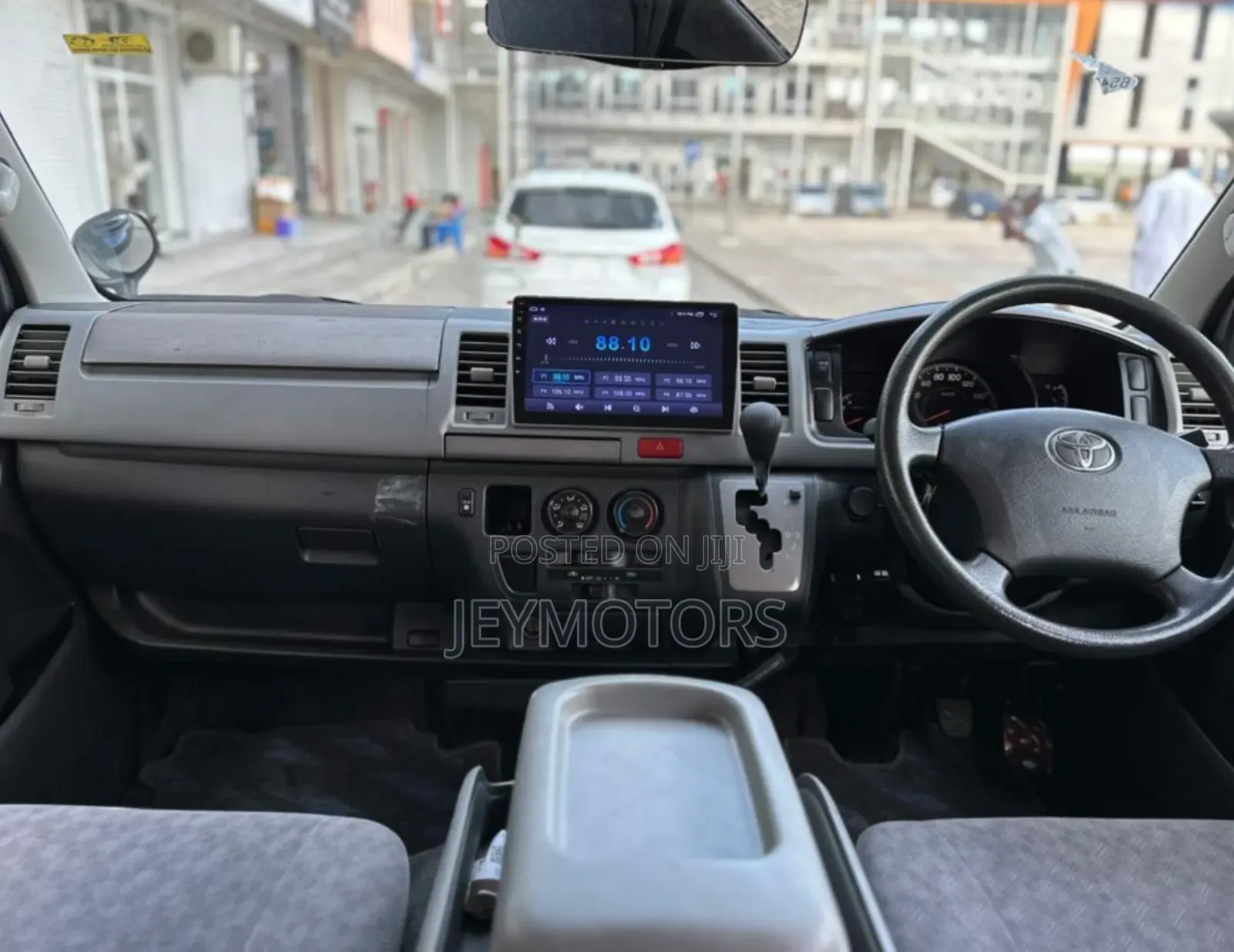 Toyota HiAce 2008