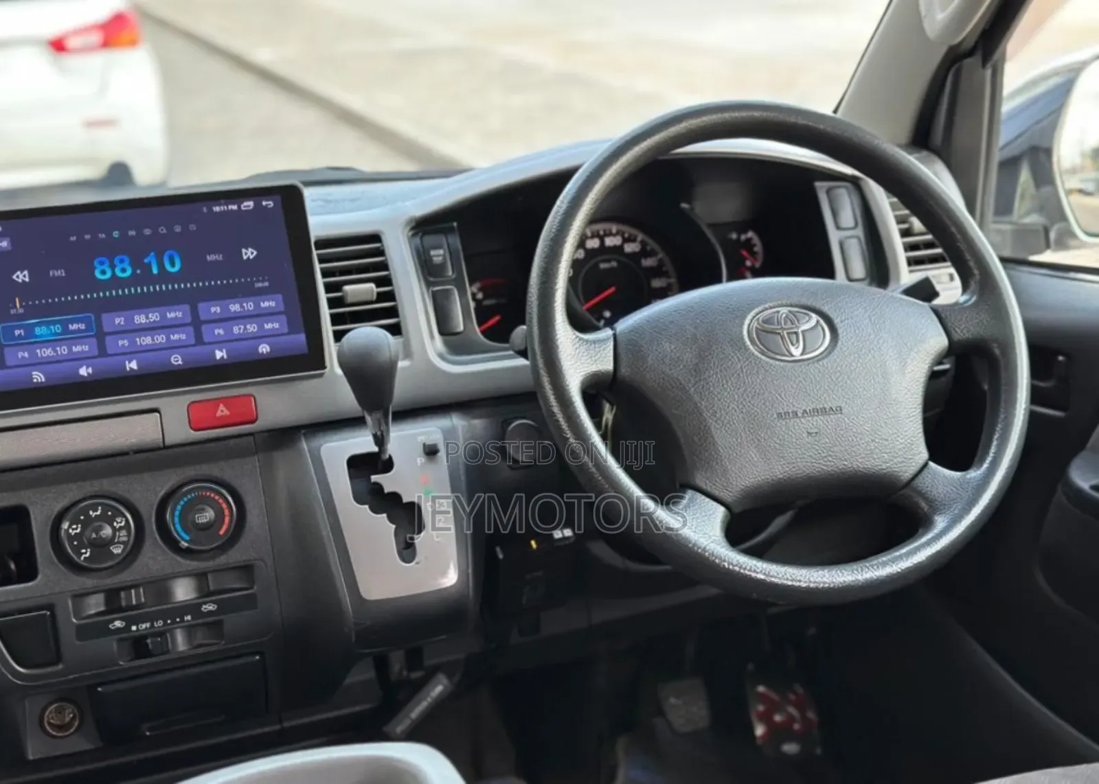 Toyota HiAce 2008