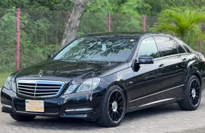 Mercedes-Benz E350 2010 Black
