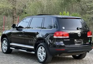 Volkswagen Touareg 2008 Black