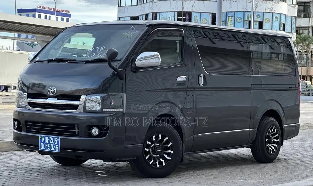 Toyota HiAce 2008 Black