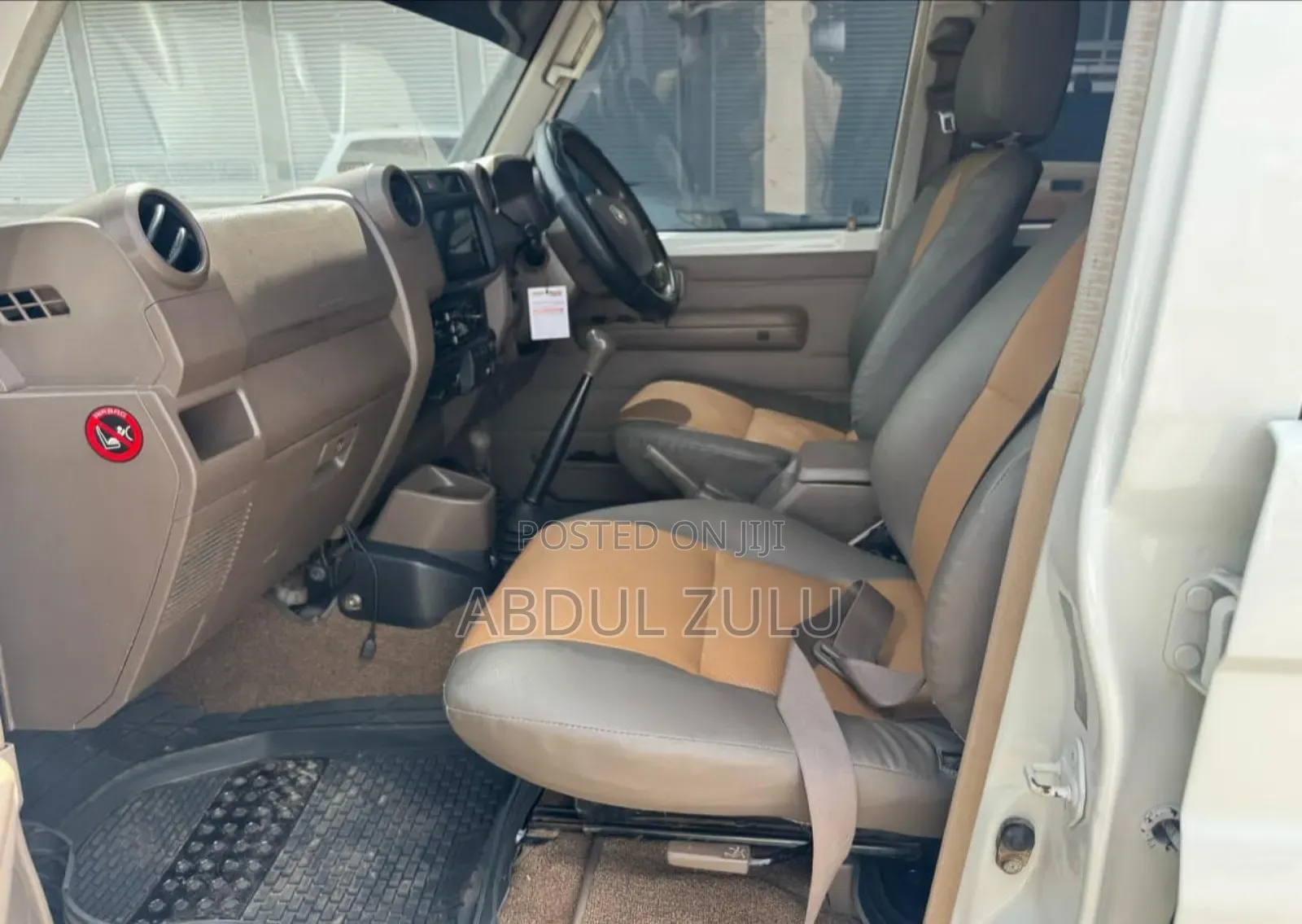 Toyota Land Cruiser 2011 White