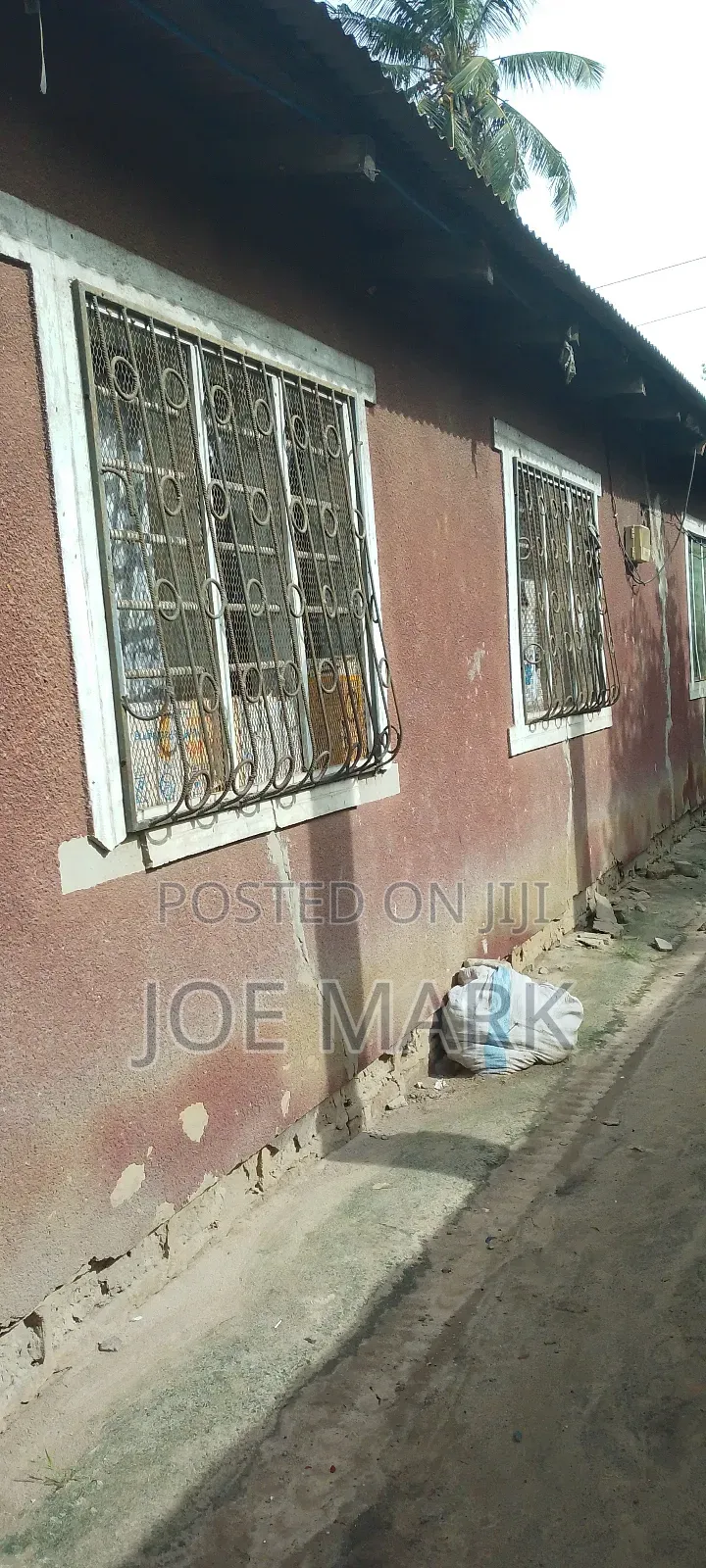 16bdrm House in Mark Real Estate, Kibaha for sale