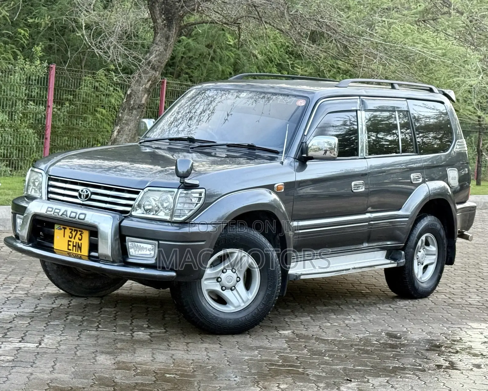 Toyota Land Cruiser Prado 2001 Gray