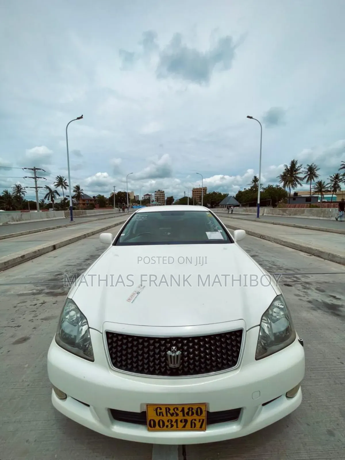 Toyota Crown 2006 White