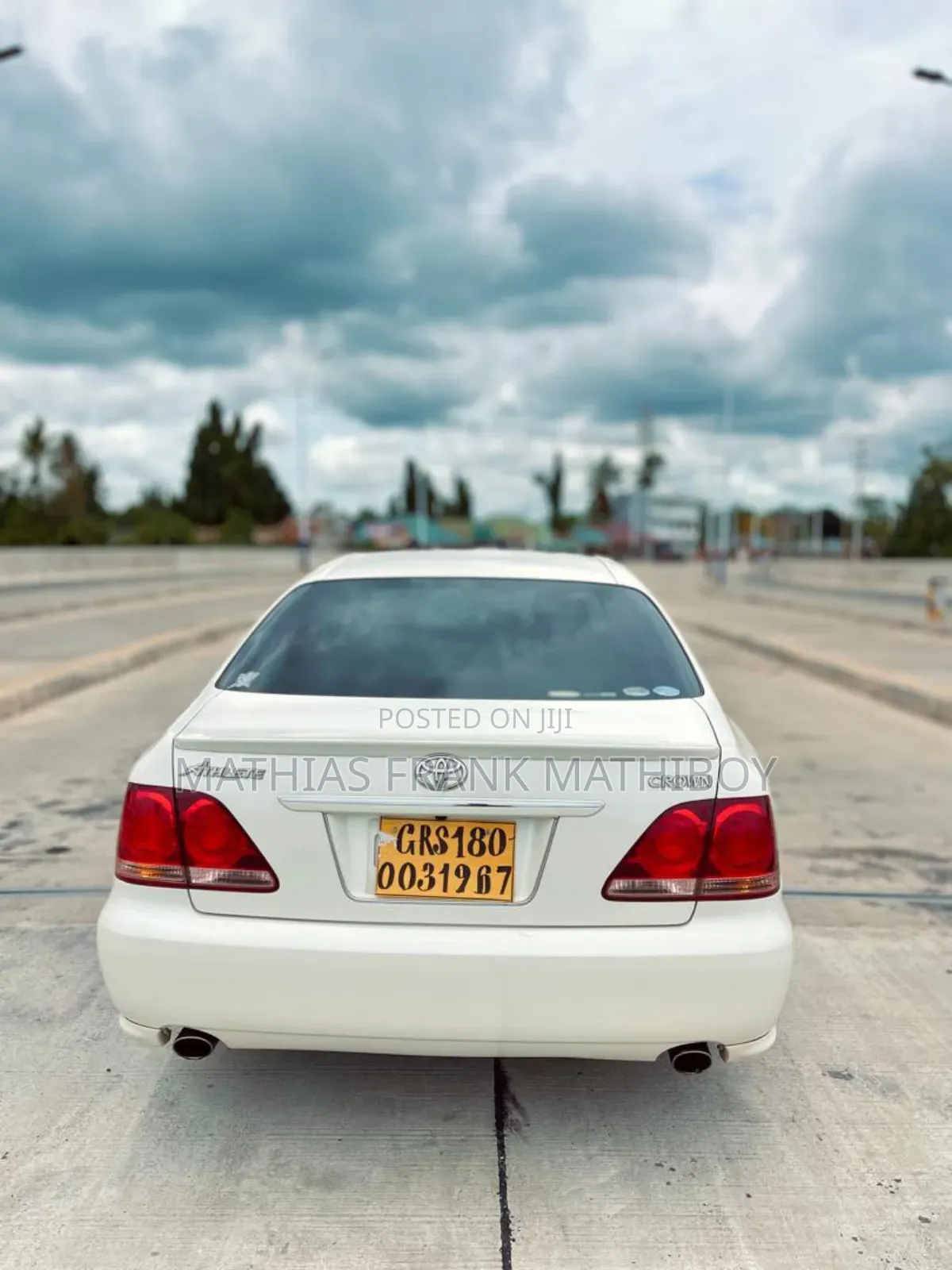Toyota Crown 2006 White
