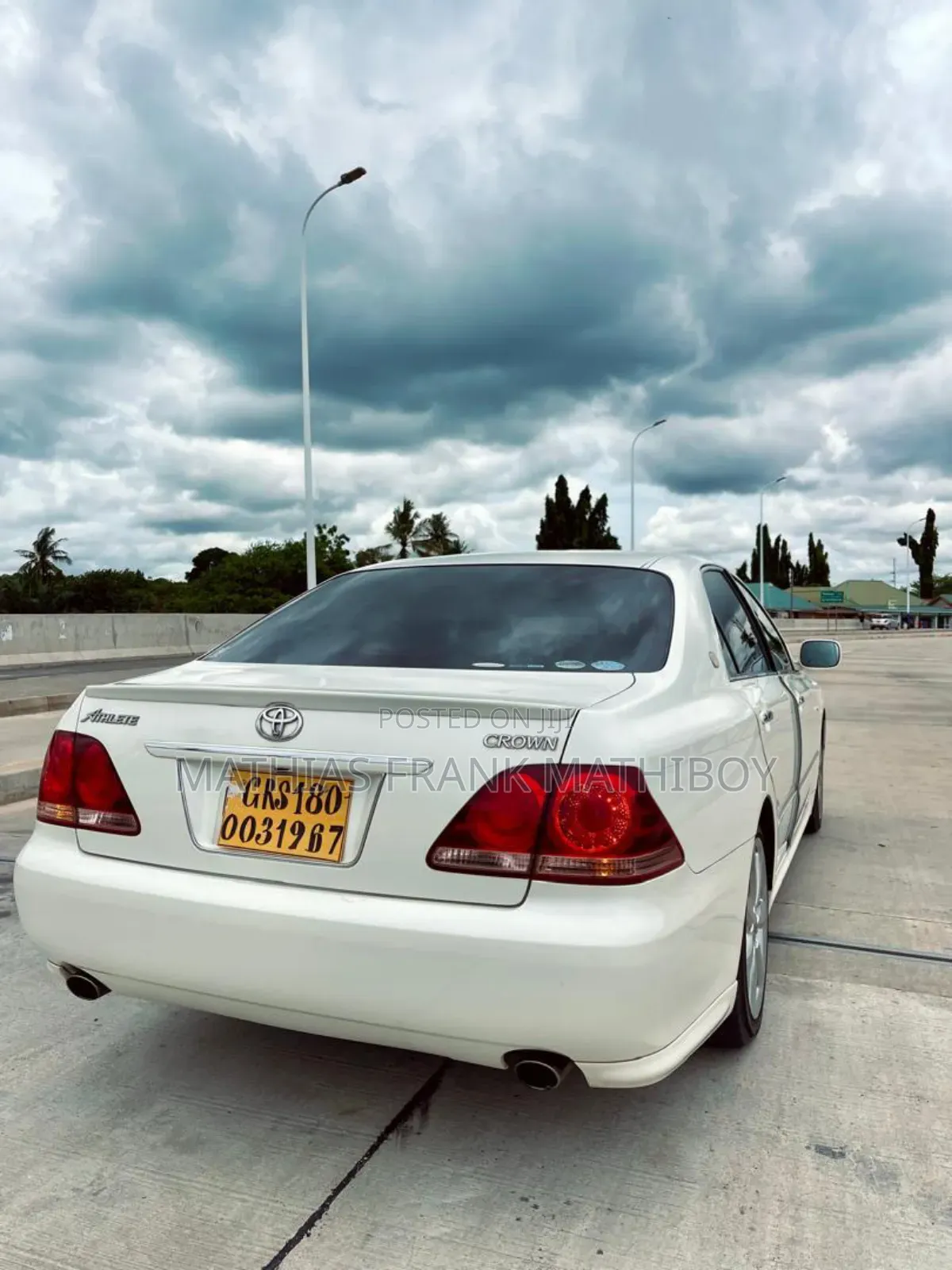 Toyota Crown 2006 White