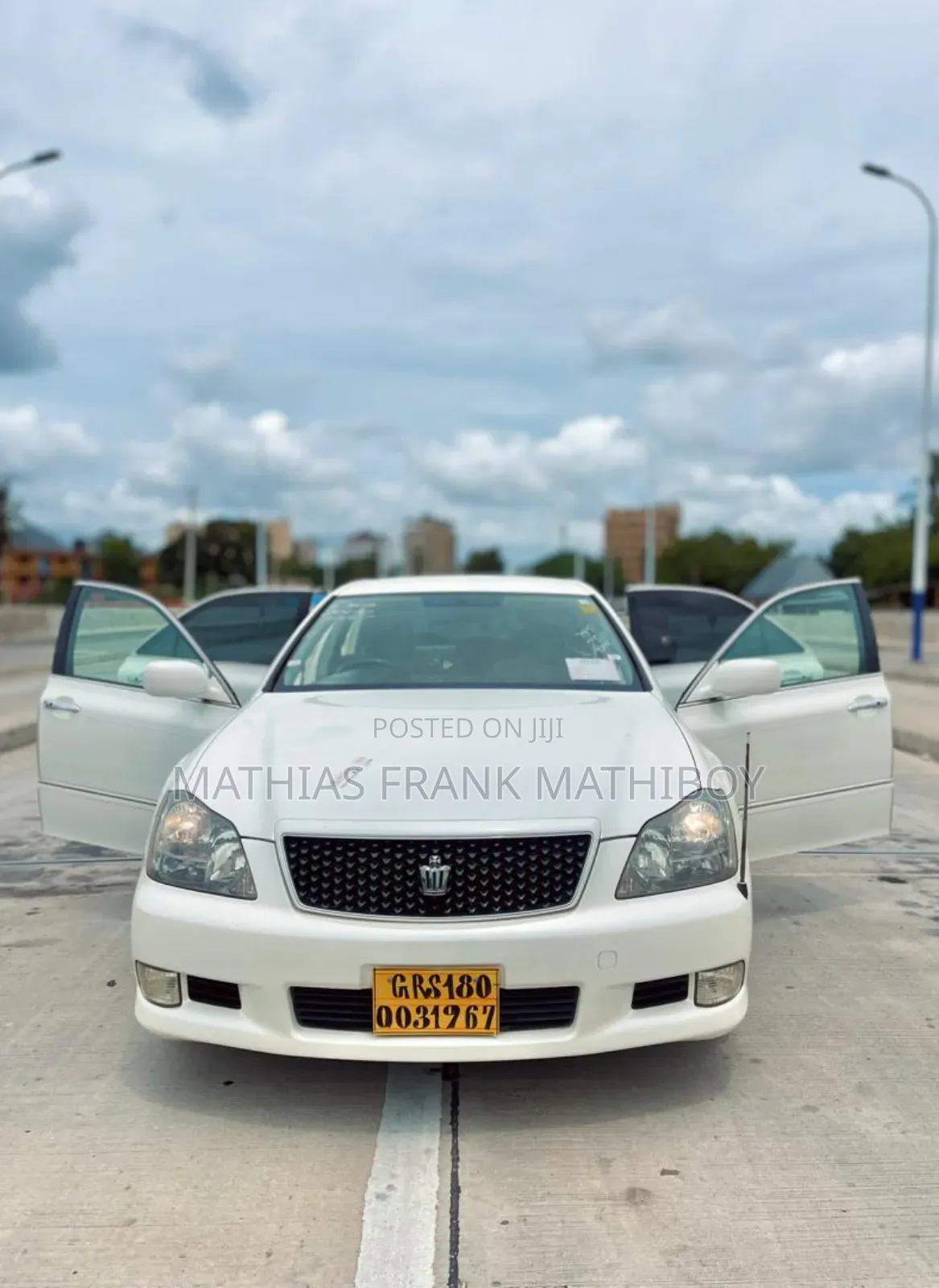 Toyota Crown 2006 White