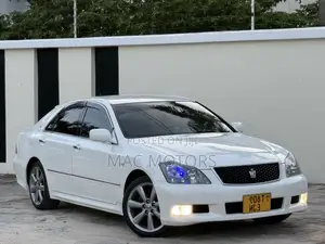 Toyota Crown 2006 Pearl