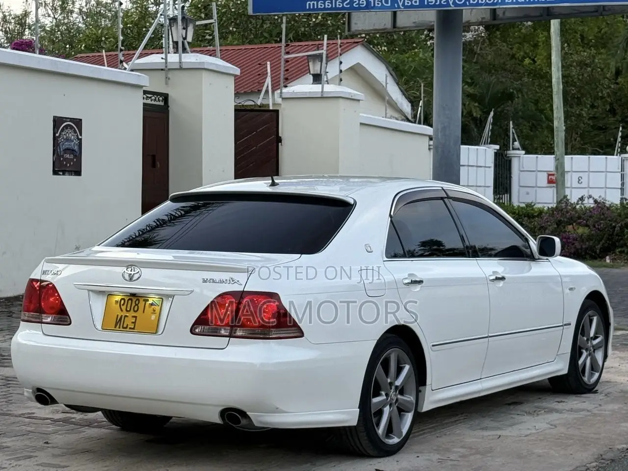 Toyota Crown 2006 Pearl