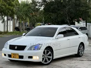 Toyota Crown 2006 Pearl