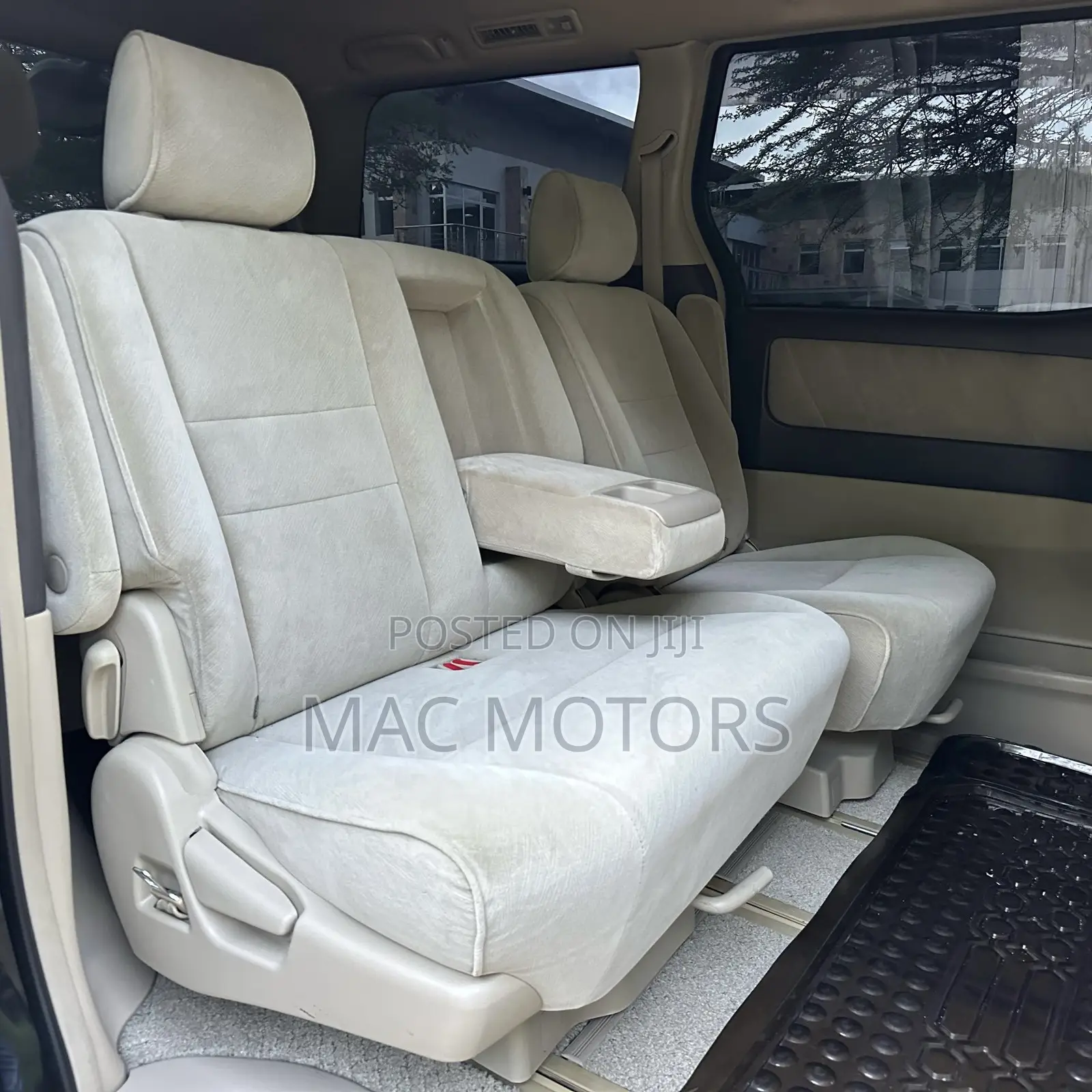 Toyota Alphard 2.4 Petrol FWD 2006 Black