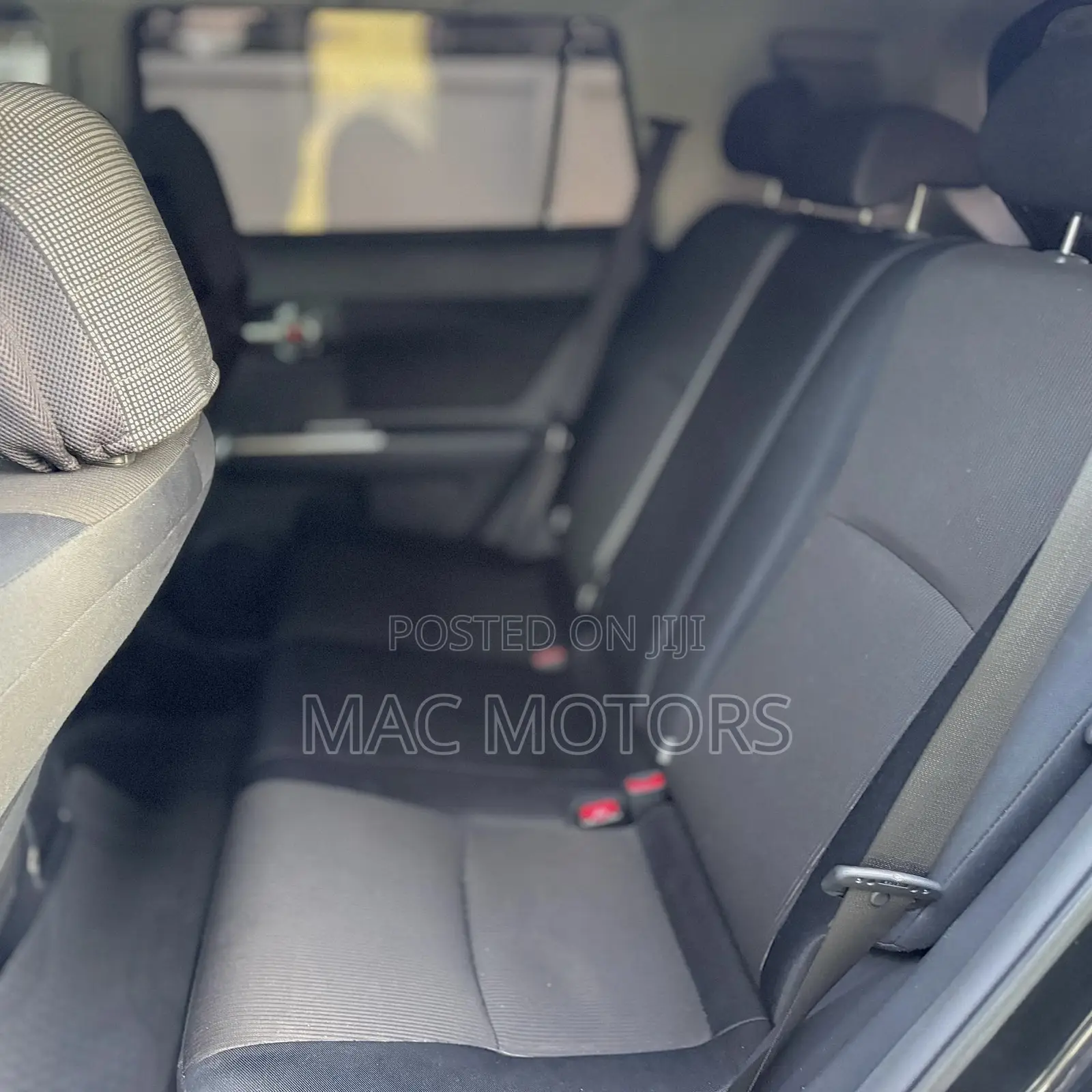 Toyota Corolla Rumion Hatchback 1.5 FWD 2010 Black