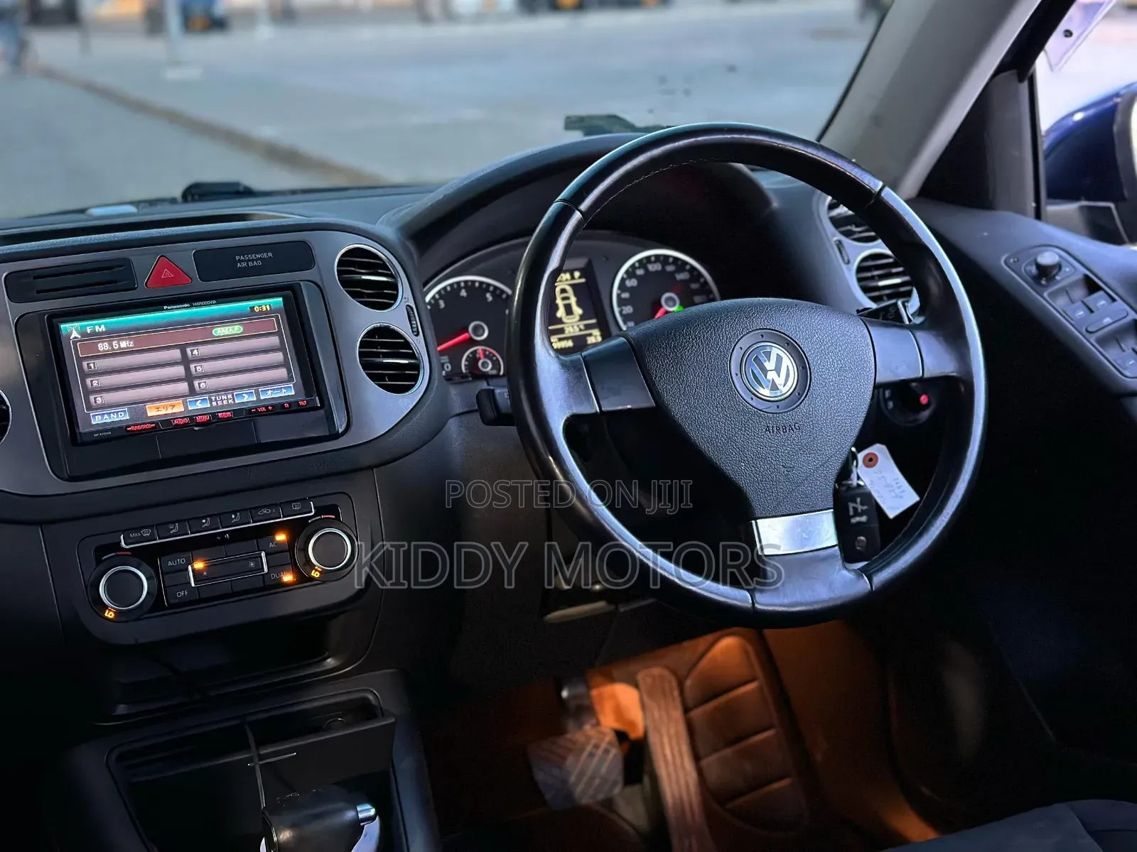 Volkswagen Tiguan 2010 Blue