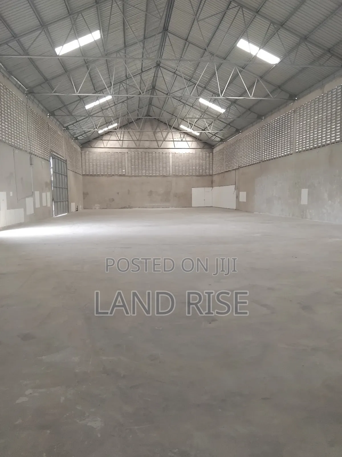 1000 SQM Warehouse in Mikocheni