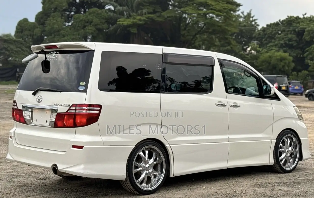 Toyota Alphard 2005 White