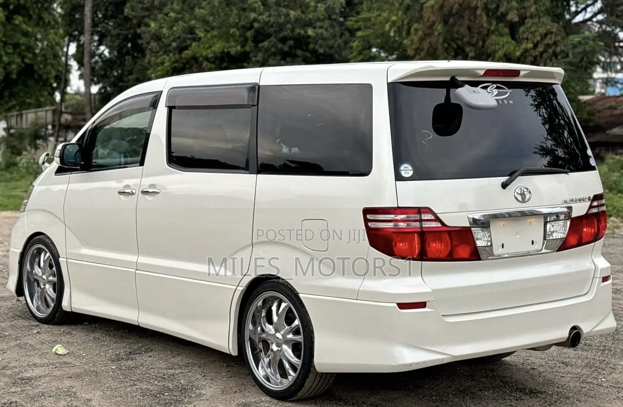 Toyota Alphard 2005 White