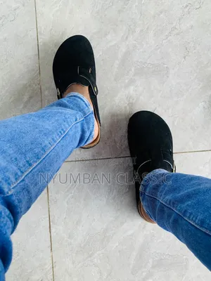 Guoluofei Sandals