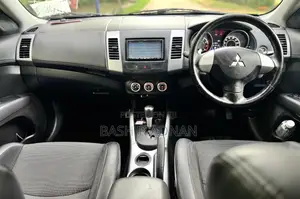 Mitsubishi Outlander 2010 Matt Black