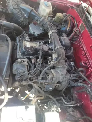 Toyota Hilux 2003 Red