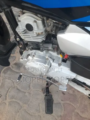 TVS HLX 125 2023 Black