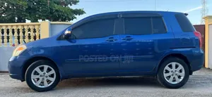 Toyota Raum 2005 Blue