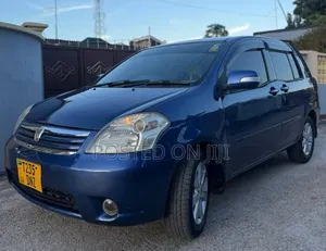 Toyota Raum 2005 Blue