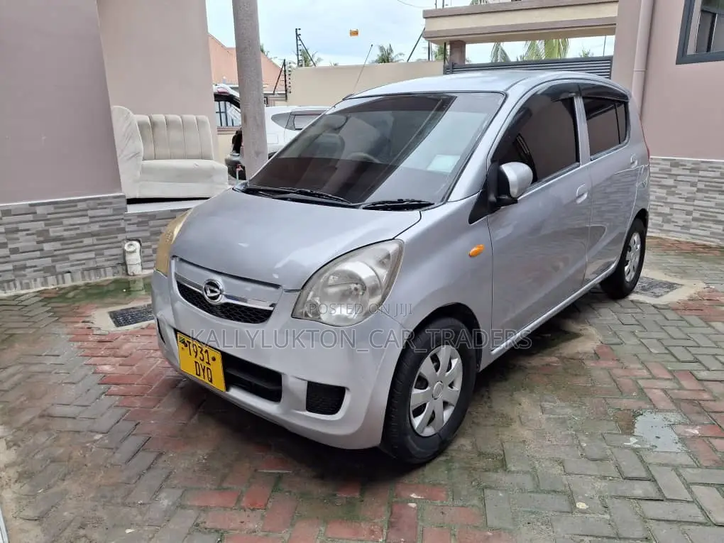 Daihatsu Mira 2005 Silver