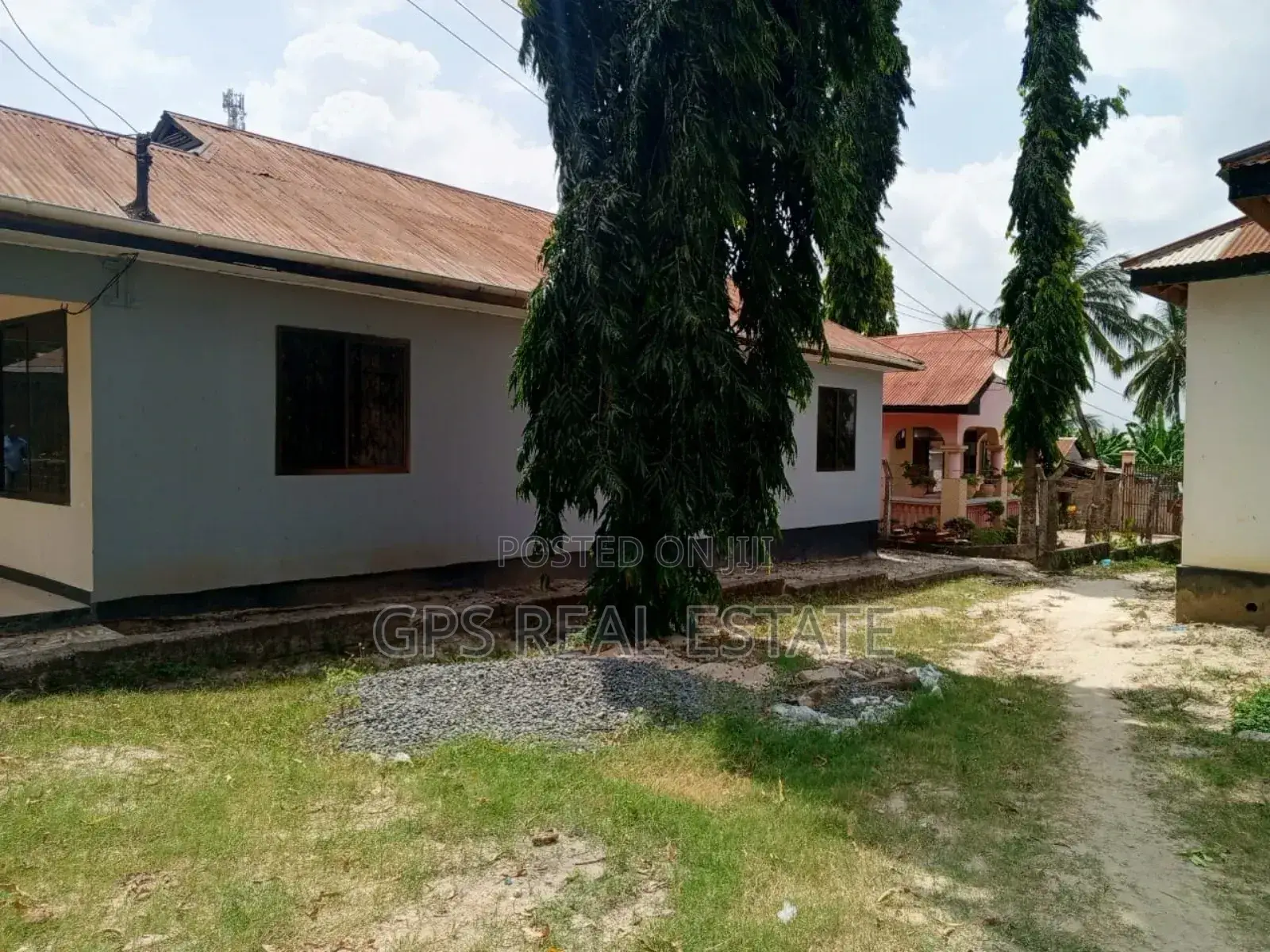 3bdrm House in Kimara Suka, Kinondoni for sale