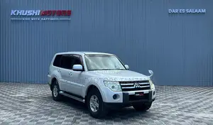 Mitsubishi Pajero 2007 Pearl
