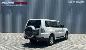 Mitsubishi Pajero 2007 Pearl