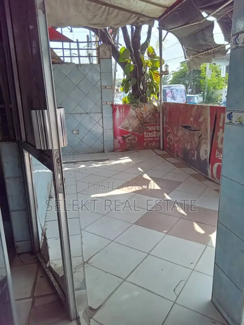 220sqm Plot on the Main Road at Kimweiri Ave (Msasani)