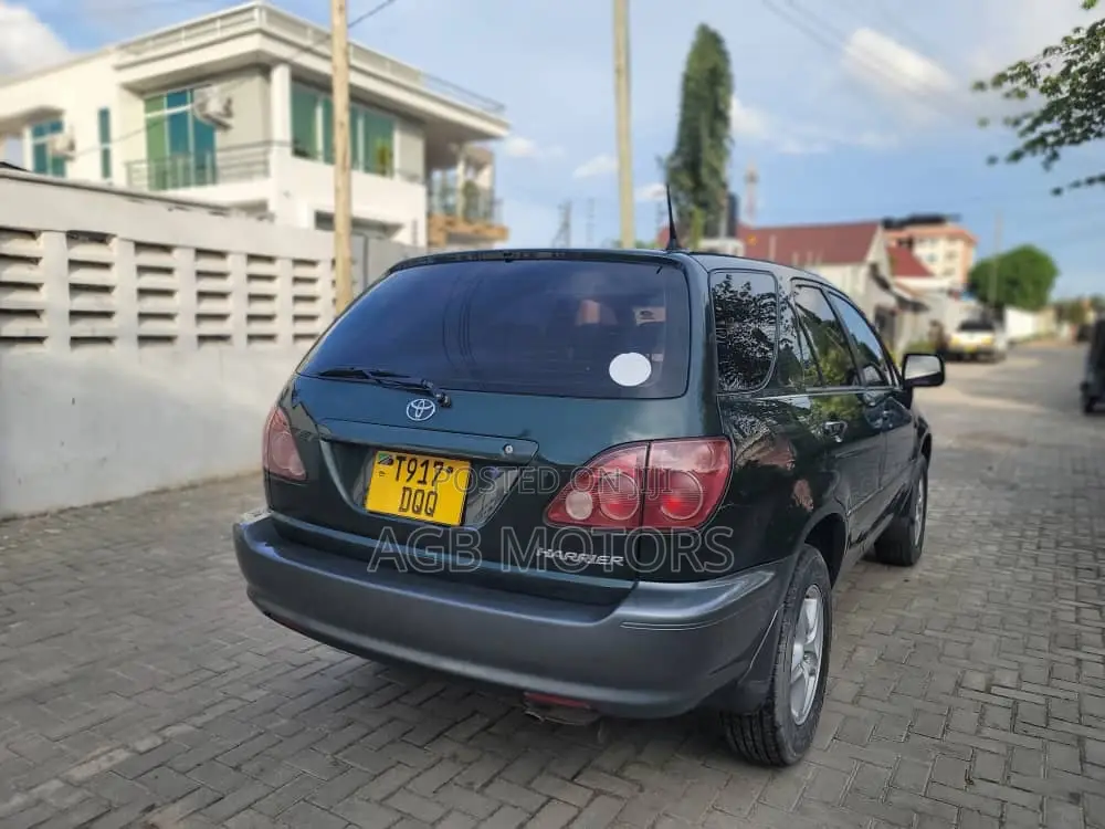 Toyota Harrier 2.2 16V 1998 Green