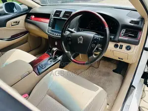 Toyota Crown 2008 White