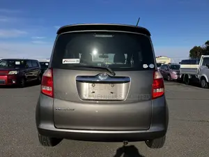 Toyota Ractis 2007 Gray