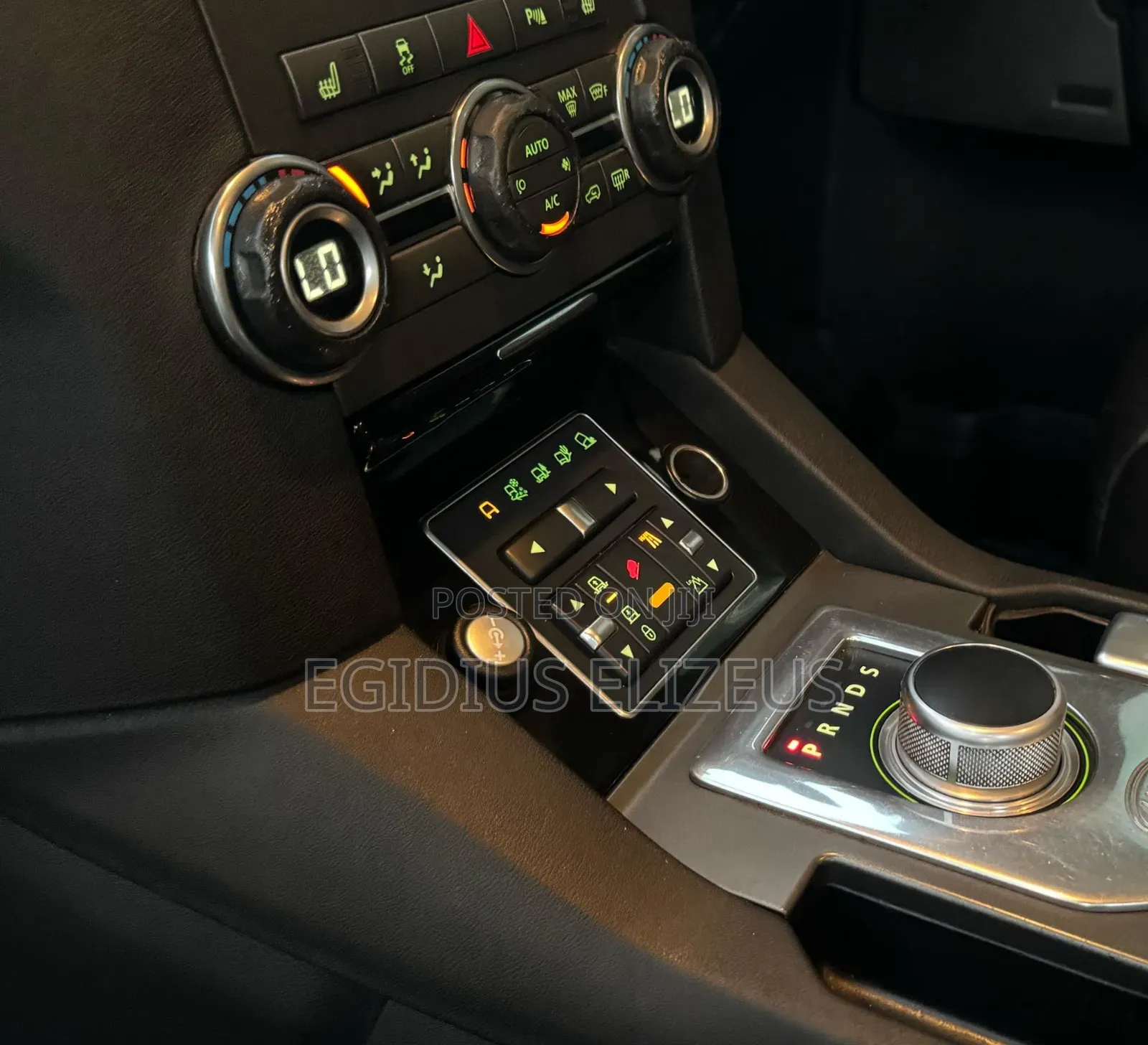 Land Rover Discovery 2012 Silver