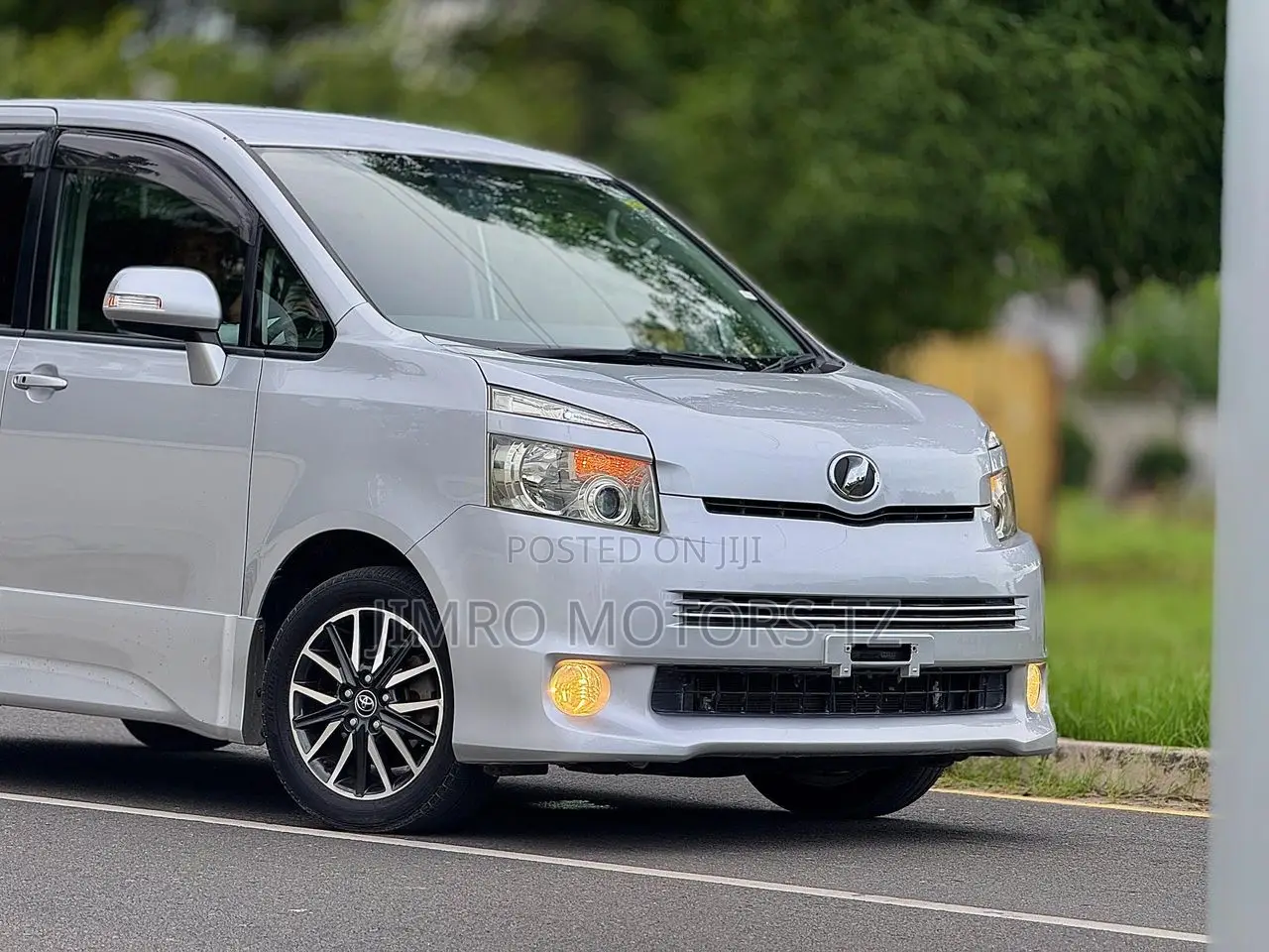 Toyota Noah 2008 Silver
